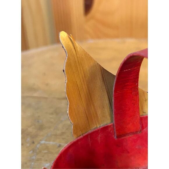 Vintage Shaved Wood Figure Duck Bird Basket Folk Art Ornament (8562) - Picture 7 of 8